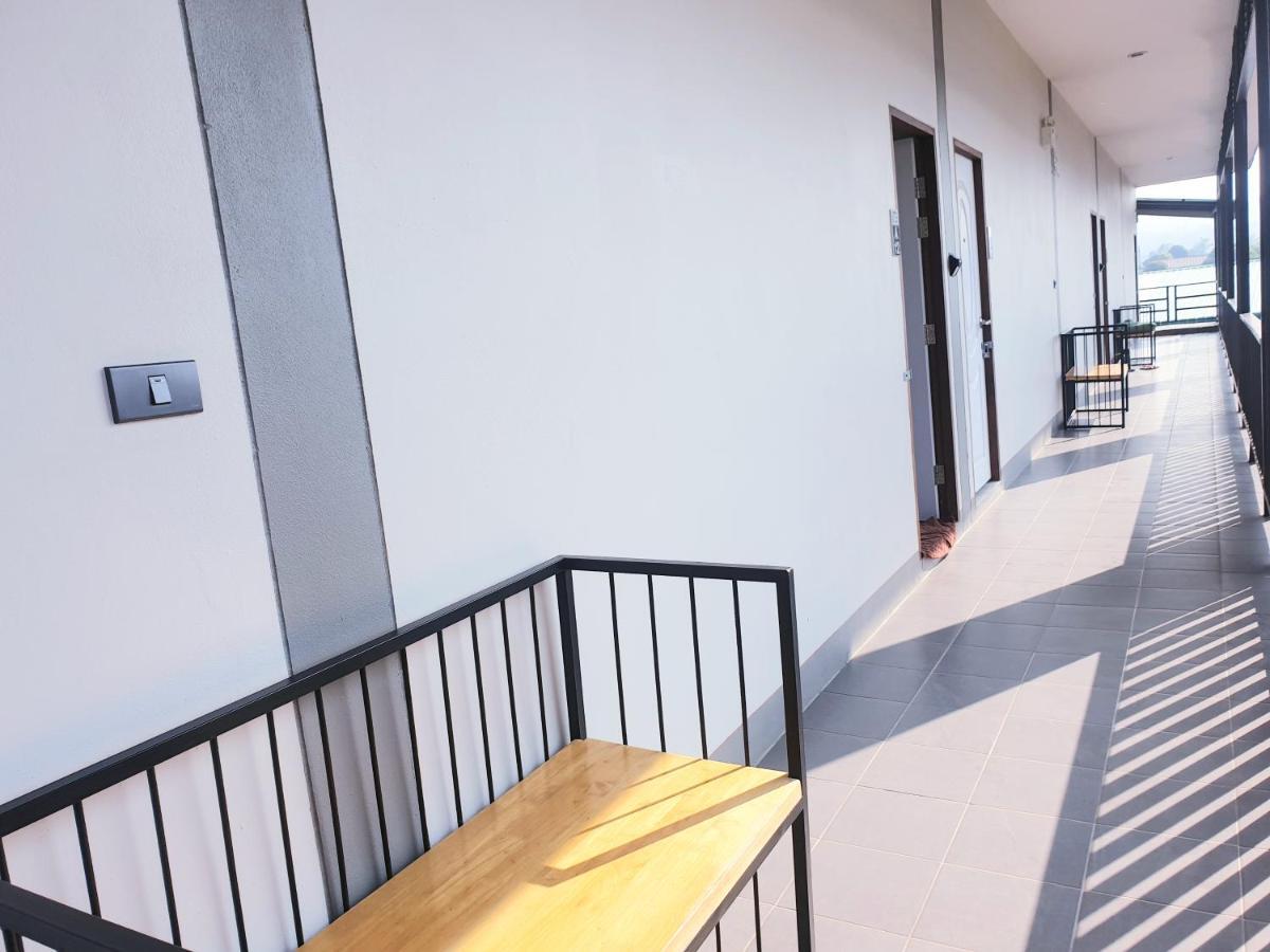 Chadaporn Mae Chaem Hotel Экстерьер фото